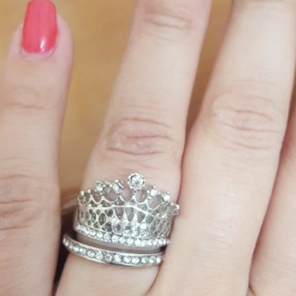 Jewelry - Silver Crown Princess two ring set New